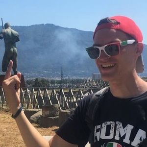 Meet your Posher, Zach